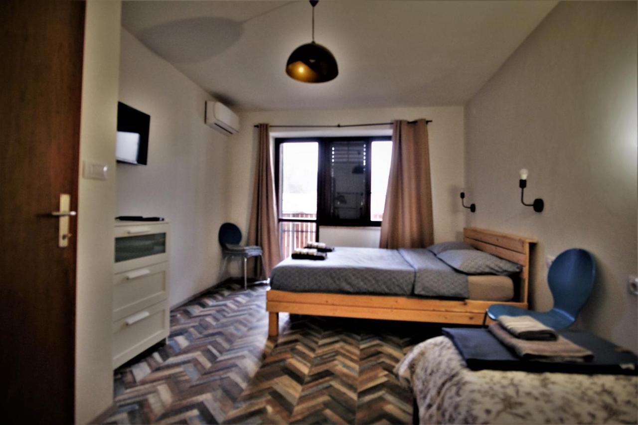 Old Square House - Hisa Na Starem Trgu Daire Tolmin Dış mekan fotoğraf