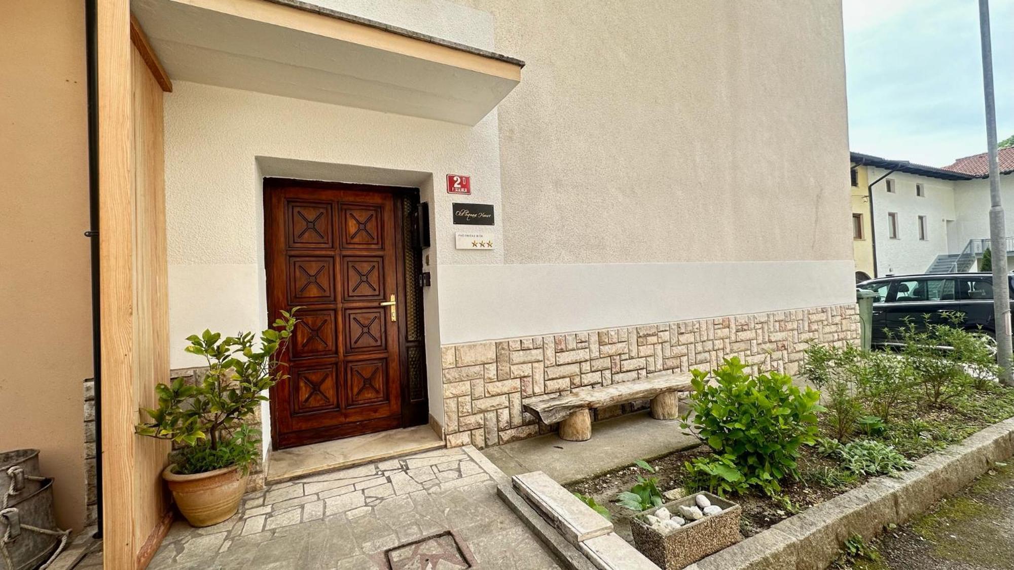 Old Square House - Hisa Na Starem Trgu Daire Tolmin Dış mekan fotoğraf